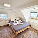 Superior Duplex - Nur 5 Min Vom Europa-park Apartment Rheinhausen